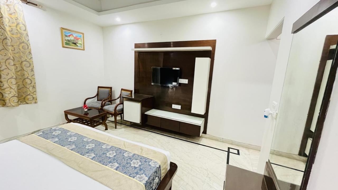 Hotel Starline Sector 28 Gurgaon Ngoại thất bức ảnh