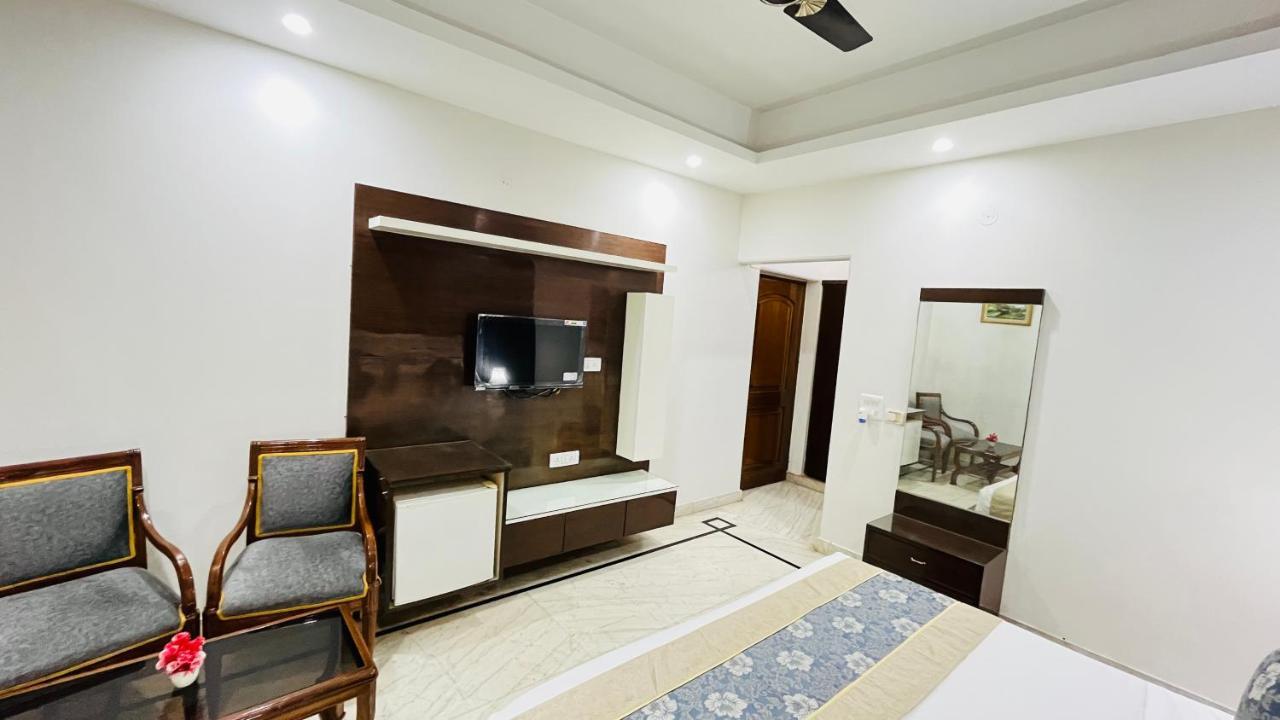 Hotel Starline Sector 28 Gurgaon Ngoại thất bức ảnh