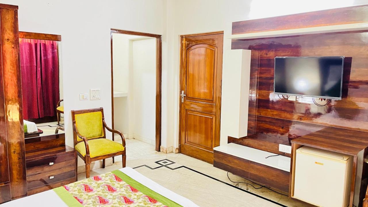 Hotel Starline Sector 28 Gurgaon Ngoại thất bức ảnh